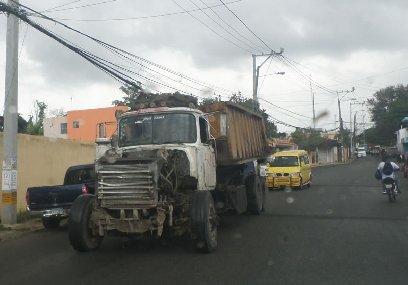 camion chatarra