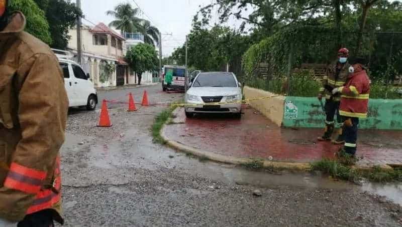 muerto en carro