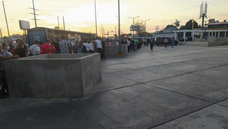 fila en el metro